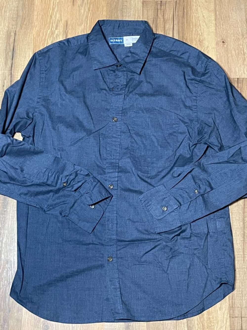 Old Navy Men’s Everyday Chambray Shirt Regular Fit  Sz M
